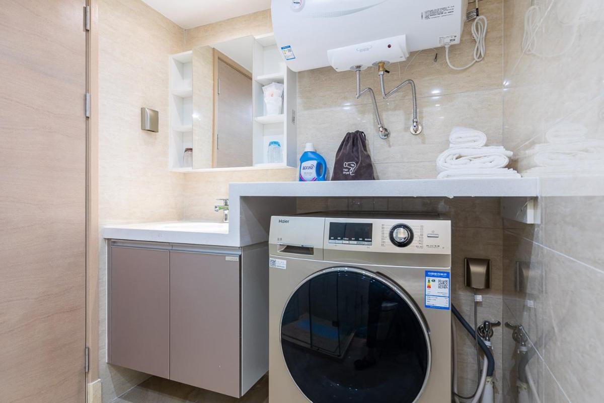 Livetour Hotel Zhujiang New Town Canton Extérieur photo