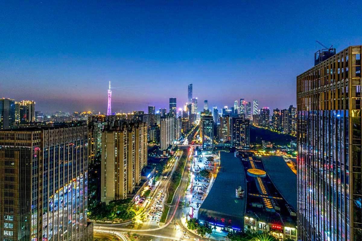 Livetour Hotel Zhujiang New Town Canton Extérieur photo