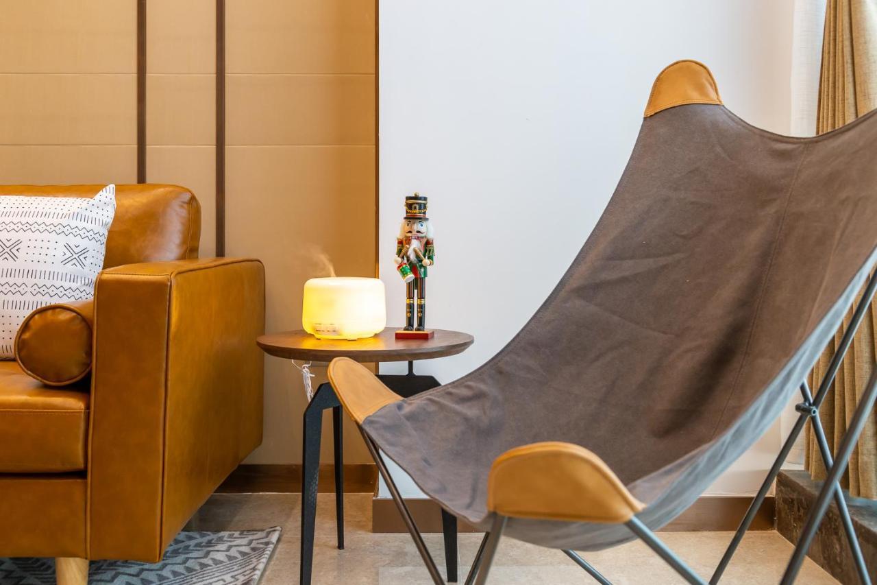 Livetour Hotel Zhujiang New Town Canton Extérieur photo