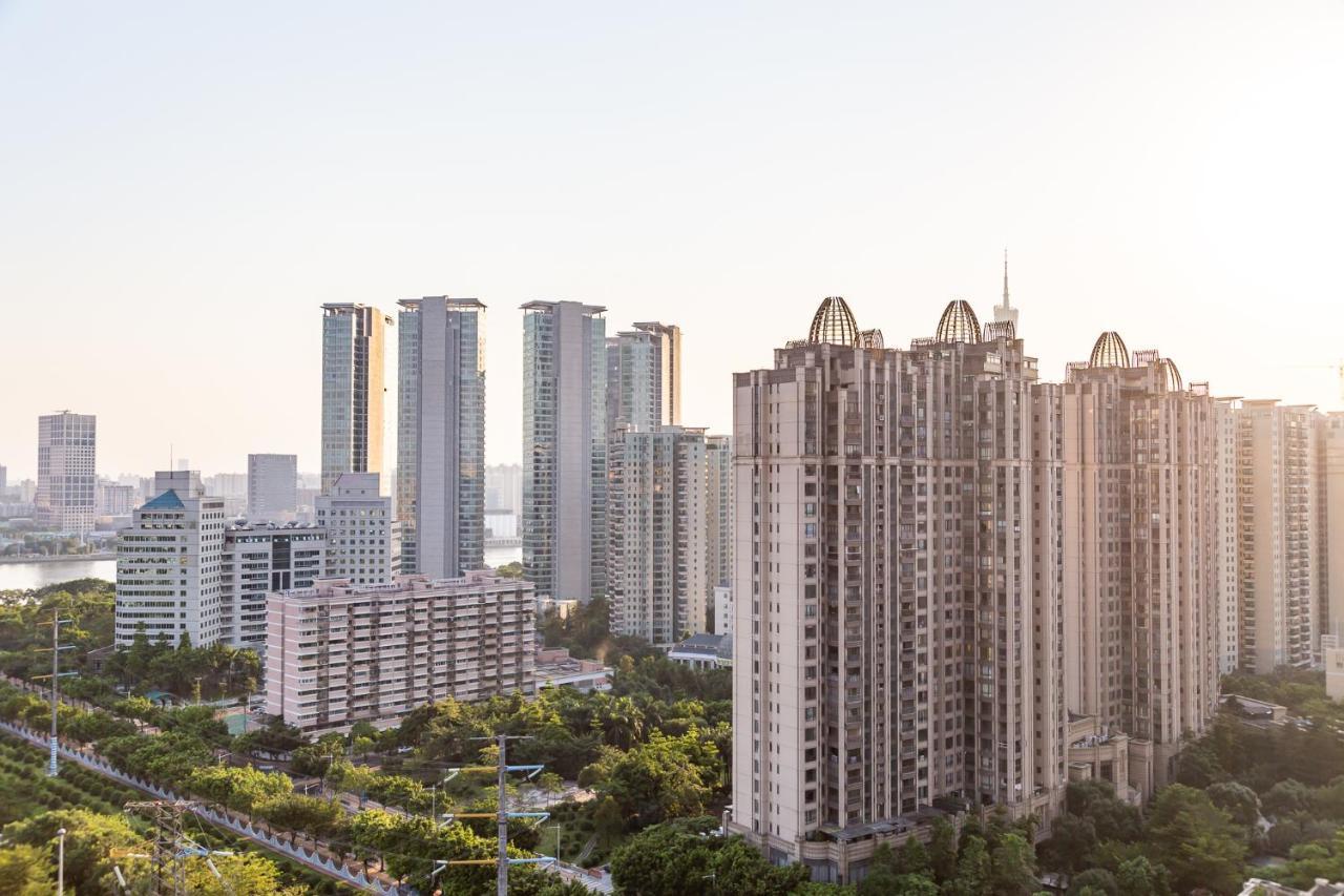 Livetour Hotel Zhujiang New Town Canton Extérieur photo